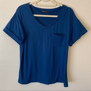 Relaxed Fit V-neck Pocket Tee